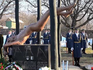 Pietna spomienka pri príležitosti 20. výročia leteckej tragédie vojenského lietadla AN-24 pri Pamätníku obetiam leteckého nešťastia