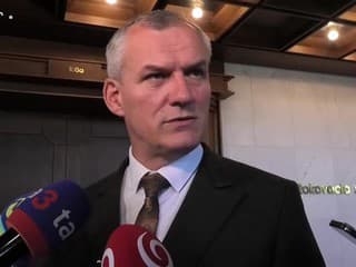 Poslanci zo Strany vidieka by mali zahlasovať za vyslovenie dôvery vláde