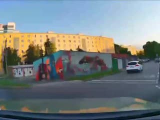 Bratislavská polícia začala trestné stíhanie vodiča, ktorý odmietol zastaviť