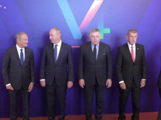 Začalo sa rokovanie premiérov krajín V4+ Írsko