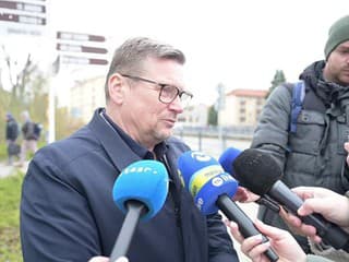 Pri odpadkových košoch pribudli špeciálne nádoby na zálohované fľaše a plechovky