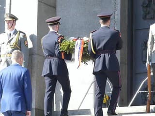 Prezident: Súčasné udalosti by nemali zatieniť oslobodenie Červenou armádou