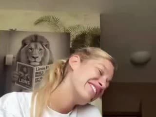 Narodeninové video Jasminy Alagič so synčekom