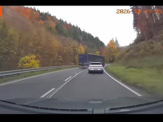 Zrážka kamiónov na Donovaloch
