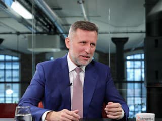 Vallo roky chaos v parkovaní neriešil. O férovnosti hovorí až teraz, tvrdí Winkler