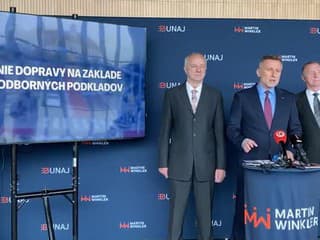 Tlačová konferencia kandidáta na primátora Bratislavy Martina Winklera na tému: Predstavenie riešení a tímu odborníkov pre dopravu v meste