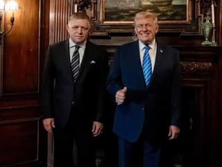 Slovenský premiér Robert Fico sa na Floride v USA stretol s prezidentom Donaldom Trumpom