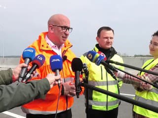 Diaľnica D1 v smere do Bratislavy je opäť prejazdná po pôvodnej trase