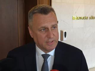 Andrej Danko po hlasovaní o Družbe, odkaz k sankciám a osud ropovodu priamo z parlamentu