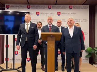Tlačová beseda poslancov za stranu Smer - SD o aktuálnych témach a stave ekonomiky Slovenska