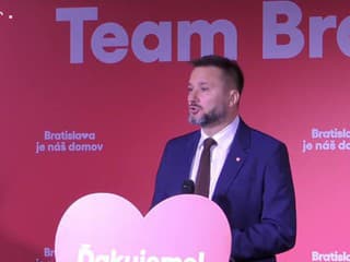 Otvorenie volebnej noci v štábe Matúša Valla