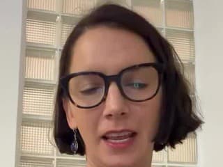 Dorota Nvotová sa ukázala bez podprsenky
