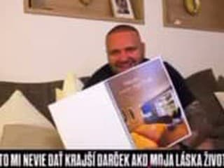VIDEO Šokovaný Rytmus: Jasmina mu splnila tajný sen! Pri odhaľovaní darčeka totálne stratil reč