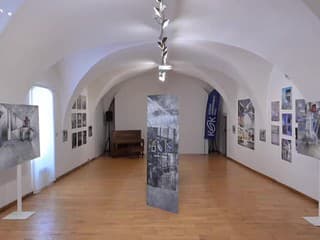 Výstava Stanice od autorov Peter Korček a Marek Jarotta v Galérii umelcov Spiša