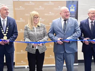 Na základnej škole v obci Miloslavov slávnostne otvorili novú telecvičňu