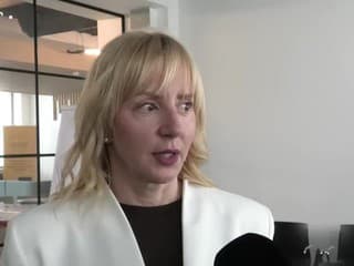 Viac ako 90 percent študentov používa umelú inteligenciu, chýbajú im však pravidlá