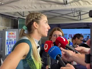 Emma Zapletalová po behu na 400 metrov cez prekážky na PTS