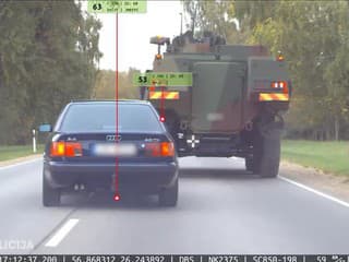 13-ročný chlapec unikal policajtom rýchlosťou až 187 km/h