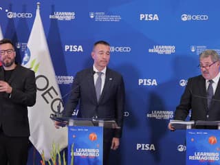Zástupca generálneho tajomníka OECD František Ružička o výsledkoch testov 15 ročných žiakov