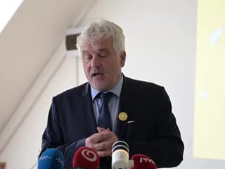 Mikloško predstavuje výsledky celoslovenského prieskumu o názoroch mladých (16-17 rokov)