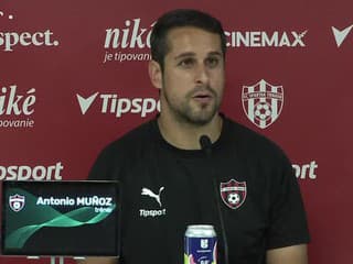 Tréner Spartaka Trnava Antonio Muňoz po zápase proti CSKA 1948 Sofia