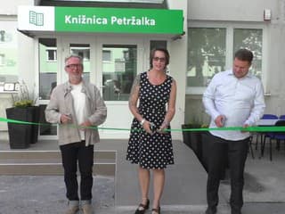 V Petržalke otvorili vynovenú knižnicu