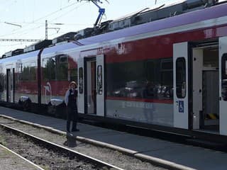Skúsenosti vlakvedúcich na vandalizmus na železničnej trase Prešov - Lipany