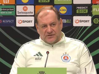 Tréner Vladimír Weiss pred posledným zápasom Slovana v Konferenčnej lige s BK Häcken