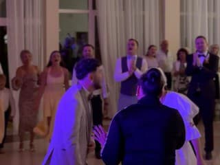 Ako sa tam ocitla? Tina po veľkom koncerte vtrhla po polnoci na cudziu svadbu!