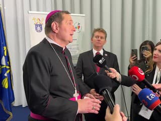 Výzva bude naučiť sa dobre chodiť v ordinarientných topánkach, uviedol novovymenovaný biskup Šajgalík