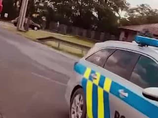 Prevoz protilodnej míny nájdenej v Dunaji.