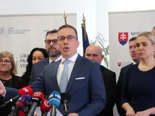 Erik Tomáš avizuje otvorenie detašovaného pracoviska úradu práce v Samsung Galanta