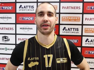 Basketbalisti Róbert Rožánek a Dalibor Hlivák po Zápase hviezd najlepších hráčov Tipos SBL