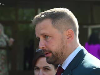 Zasadnutie v Uhrovci: minister zdravotníctva SR Šaško - Všetci, ktorí sa verejne vyjadrujeme, by sme sa mali stíšiť