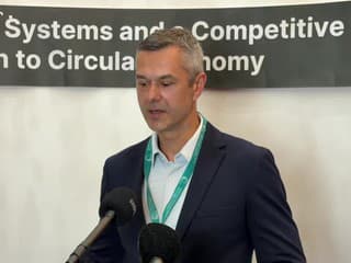 Je pre nás veľkou cťou, že dnes sa medzinárodná konferencia na tému Zálohových systémov odohráva v Bratislave