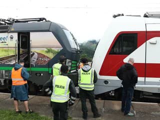 KRPEĽANY: Zrážka dvoch vlakov na železničnej stanici