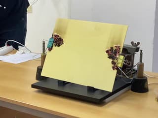 Vedci z UKF pomocou experimentov ukážu žiakom, ako funguje elektrina