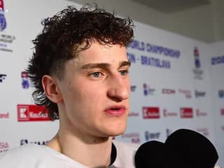 Slovenský hokejový reprezentant do 18 rokov Michal Jakubec po zápase s Nórskom