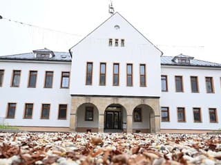 Otvorenie Zariadenia pre seniorov sestier Royových v Starej Turej