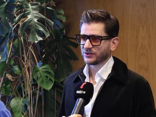 Bol na svadbe Dary, ale fotkami sa nechválil: Klavirista Michal Mrocek má na to pádny dôvod!