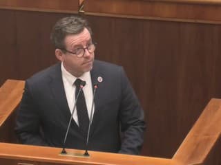 Poslanec Šmilňák (KDH) sa verejne ospravedlnil a vzdal sa mandátu