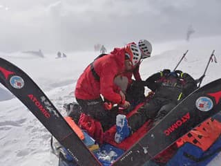Tatranská horská služba - dobrovoľný zbor slúži na zjazdovkách