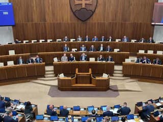 Parlament otvoril mimoriadne rokovanie k vyslovovaniu dôvery vláde