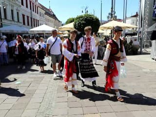 Slovenský deň kroja priniesol vyše 1500 účinkujúcich