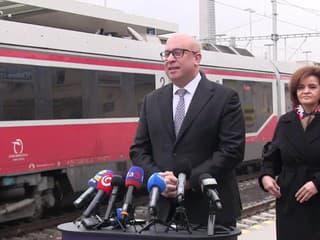 Minister dopravy SR Jozef Ráž otvoril novú zrekonštruovanú trať Bánovce nad Ondavou – Humenné