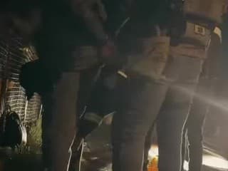 Zábery z policajnej akcie SEGAL: Muž zneužíval nevlastnú dcéru na sexuálne praktiky