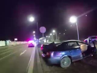 Nočný útek ulicami Bratislavy skončil haváriou