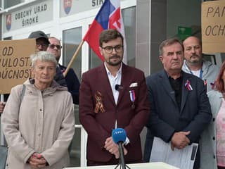 A. Riabov a M. Hvizdoš k odstráneniu pamätníka v obci Široké