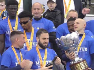 ŠK Slovan Bratislava sa ôsmykrát po sebe stal majstrom Slovenska