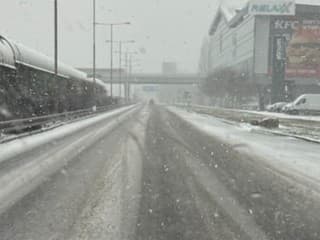 Vodiči hlásia z Bratislavy neupravené cesty